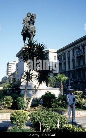 Muhammed Ali Pasha monument sur Midan Tahrir dans la ville égyptienne d'Alexandrie. Banque D'Images