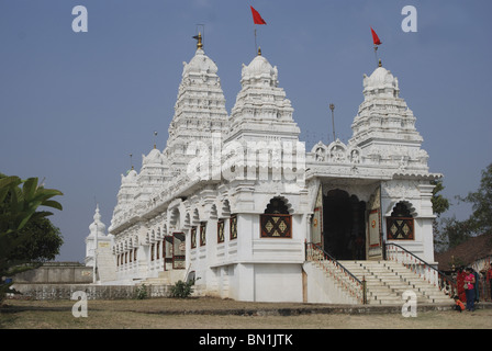 Dighori Pitrudham, Temple de Shankaracharya, avec plus grand crystal Shivalinga en Asie. Banque D'Images