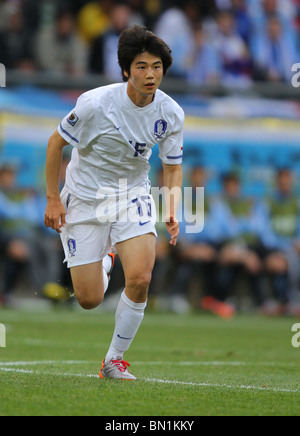 KI SUNG YUENG URUGUAY V CORÉE RÉPUBLIQUE NELSON MANDELA BAY STADIUM PORT ELIZABETH AFRIQUE DU SUD 26 Juin 2010 Banque D'Images