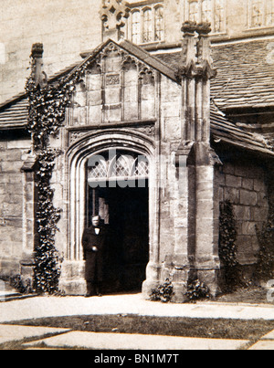 Royaume-uni, Angleterre, Cheshire, Cheadle, porche de l'Église, Cheadle photographie victorienne par Petchler & Co 1863-68 Banque D'Images