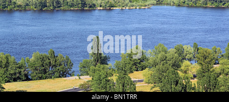 Vue de la colline de Taras Dniepr, Kaniv, Oblast de Tcherkassy, en Ukraine Banque D'Images