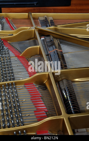 Intérieur du grand piano Steinway Banque D'Images