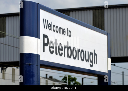 Signe de la gare de Peterborough Banque D'Images