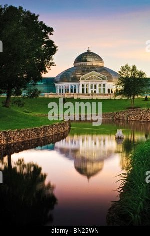 Marjorie McNeely Conservatory à Como Park à Saint Paul (Minnesota) a ouvert ses portes en 1915. Banque D'Images