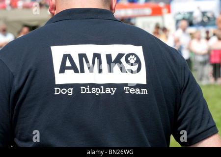L'AMK9 l'équipe de démonstration de chien Banque D'Images