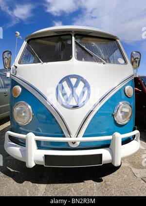 Partage de l'écran bleu campervan VW Banque D'Images