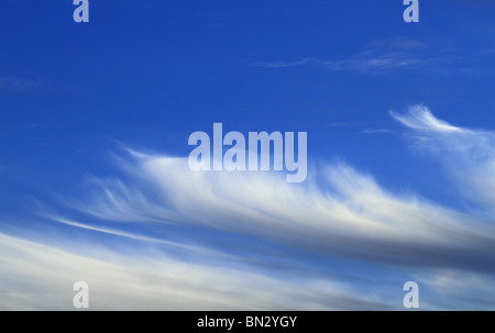 De belles formations de nuages au coucher du soleil sur le comté de Limerick, Rep de l'Irlande. Banque D'Images