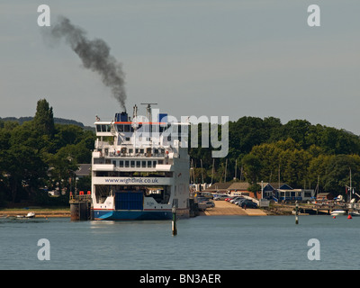 St Clare's Wightlink ferry Fishbourne voiture Île de Wight Hampshire England UK Banque D'Images