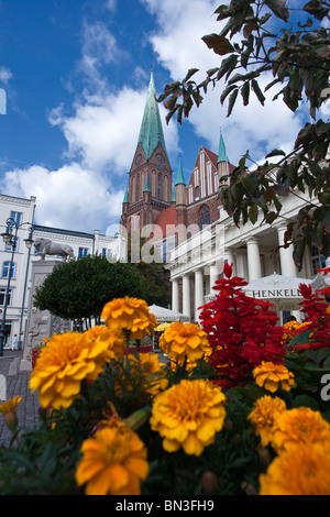 Place du marché et de la cathédrale de Schwerin, Mecklembourg-Poméranie-Occidentale, Allemagne Banque D'Images