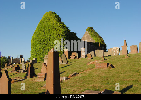 L'église paroissiale Saint-Nicolas et le cimetière en ruine, Prestwick Ayrshire du Sud. Banque D'Images