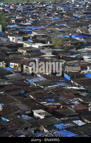 Bidonville près de l'aéroport ; Vakola Santacruz ; Bombay Mumbai Maharashtra ; Inde ; pas de permission Banque D'Images