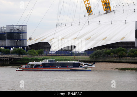 02 Millennium Dome situé sur la péninsule de Greenwich donnant sur la Tamise, dans le sud-est de Londres. Banque D'Images