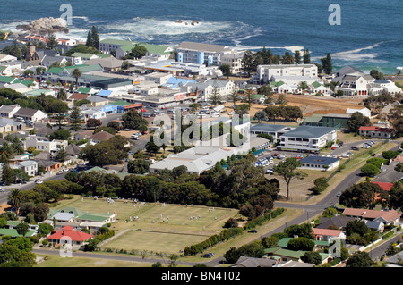 Vue aérienne d'Hermanus donnant sur Walker Bay et l'Océan Atlantique Western Cape Afrique du Sud ZA Banque D'Images