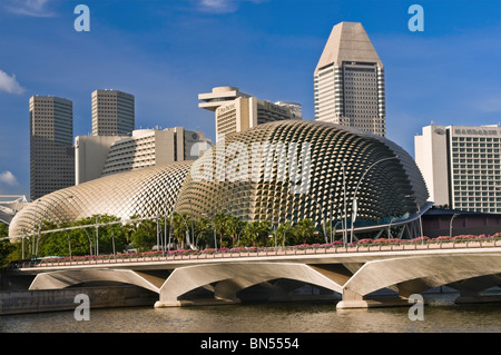 Esplanade Theatre et Esplanade Bridge Central Business District Singapore Banque D'Images