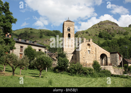 L'époque romane Eglasia de La Natividad, Durro, Valle de Boi, Pyrénées, Espagne, Catlunya Banque D'Images