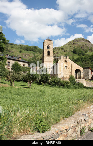 L'époque romane Eglasia de La Natividad, Durro, Valle de Boi, Pyrénées, Espagne, Catlunya Banque D'Images