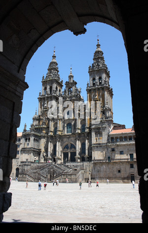 Cathédrale de l'Apôtre sur la Praza do Obradoiro, Santiago de Compostelle, Galice, Espagne du Nord. Banque D'Images