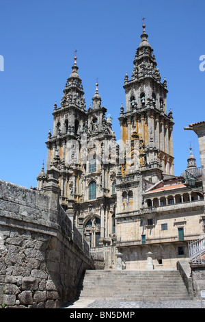 Cathédrale de l'Apôtre sur la Praza do Obradoiro, Santiago de Compostelle, Galice, Espagne du Nord. Banque D'Images