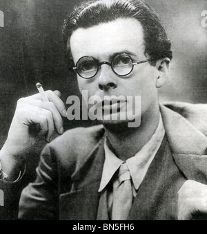 ALDOUS Huxley (1894-1963) écrivain anglais dont le travail comprenait des études de la parapsychologie Banque D'Images