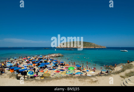 Plage Cala Comte, Ibiza, Baléares, Espagne Banque D'Images