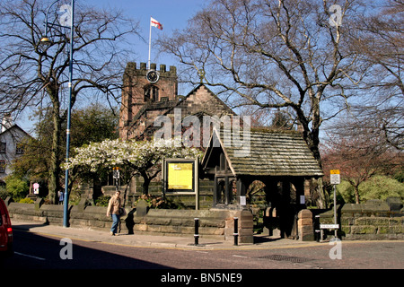 Royaume-uni, Angleterre, Stockport, Cheshire, Cheadle, Saint Mary's Parish Church, printemps Banque D'Images