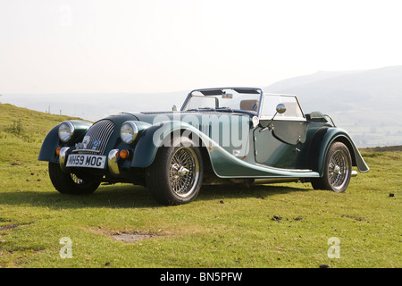 Morgan Roadster R100 Voiture de sport 2009 dans Amazon Green situé dans les vallées du Yorkshire, UK Banque D'Images