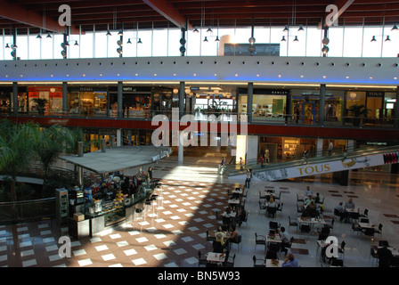 La Canada centre commercial, Marbella, Costa del Sol, la province de Malaga, Andalousie, Espagne, Europe de l'Ouest. Banque D'Images