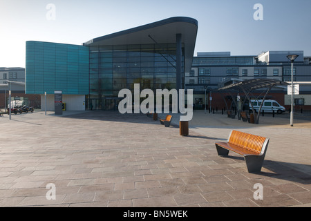 Entrée principale de l'Hôpital Royal Derby, à Uttoxeter Road, Derby, Derbyshire, East Midlands, Angleterre Banque D'Images