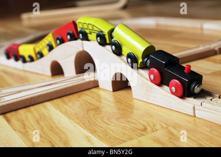 Coffret en bois traditionnels laissés par enfant à la maison Banque D'Images