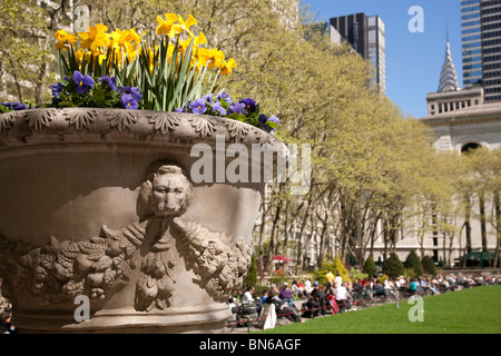 Pot de Fleurs, Bryant Park, NYC Banque D'Images