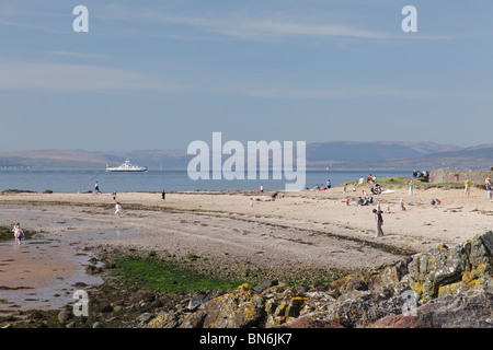 Plage de sable à Largs, North Ayrshire, Écosse, Royaume-Uni Banque D'Images