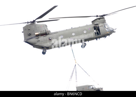 Boeing Chinook est un hélicoptère rotor en tandem d'hélicoptère de la Royal Air Force (RAF Waddington, Lincoln, International Airshow. L'Boei Banque D'Images