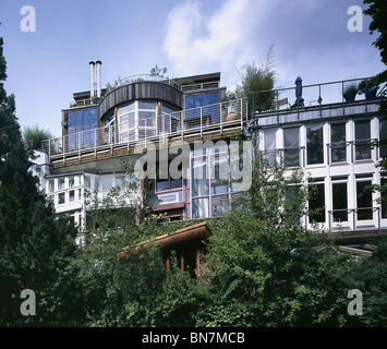 Okohaus (Eco-House) Corneliusstrasse Berlin construit en 1987 pour le développement de l'environnement - des panneaux solaires etc Banque D'Images