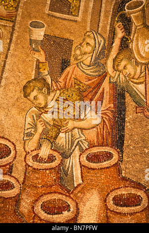 Les Noces de Cana Miracle mozaïque au narthex, Musée Chora Kariye, également connu sous le nom de Muzesi, Edirnekapi, Istanbul, Turquie Banque D'Images