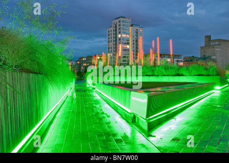 L'Architecture Moderne du Grand Canal de Dublin dans la zone des docks. Banque D'Images