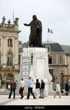 Monument de Stanislaw Leszczynski sur la Place Stanislas, Nancy, France Banque D'Images