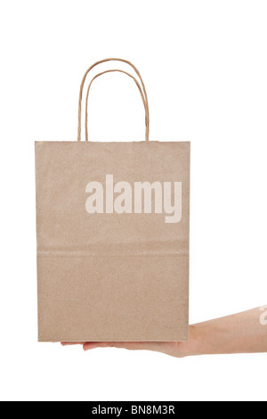 Sac shopping en papier brun avec un fond blanc Banque D'Images