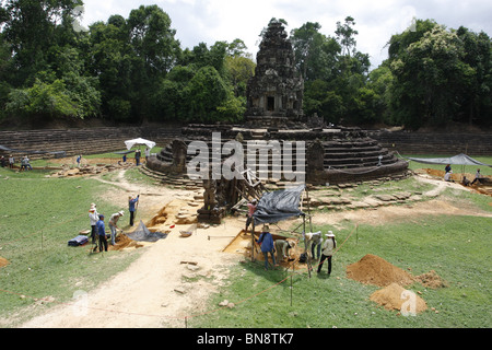 Un projet de restauration à Neak Pean temple, Parc archéologique d'Angkor, Cambodge Banque D'Images