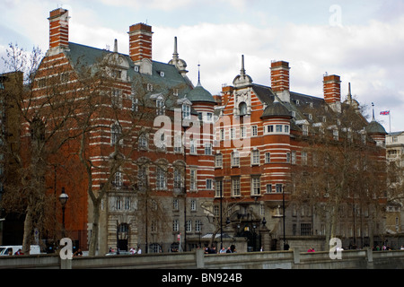 New Scotland Yard, Victoria Embankment, London, Dimanche, Avril 11, 2010. Banque D'Images