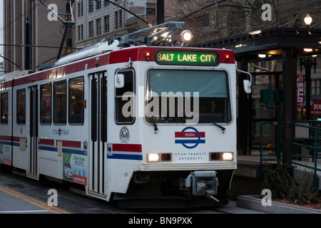 Utah Transit Authority Chariot Rail Train à Salt Lake City Utah Banque D'Images