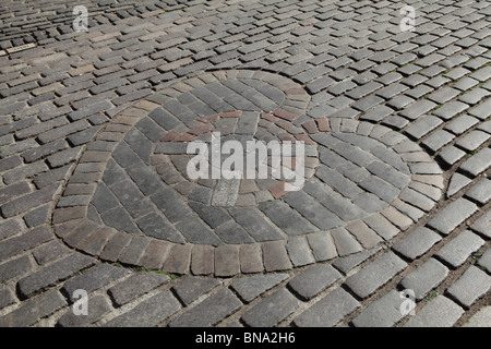 Brick marqueur dans le Royal Mile Edinburgh Banque D'Images