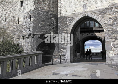 Het Steen, ou des fortifications en pierre dans le port d'Anvers Banque D'Images