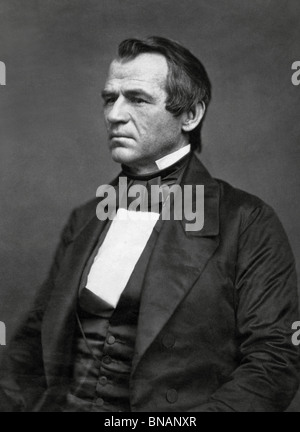 Portrait photo vers 1860 de Andrew Johnson (1808 - 1875) - le 17e président des États-Unis (1865 - 1869) et la première à être attaquée. Banque D'Images