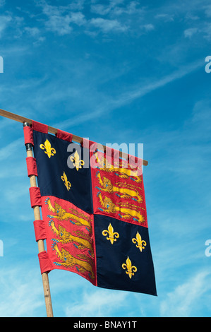 Blason de l'Angleterre 1405-1603. Bannière héraldique à Tewkesbury fête médiévale 2010 Banque D'Images