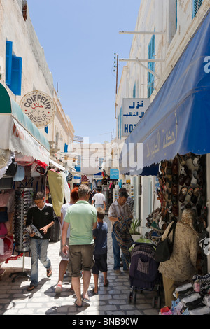 Boutiques dans le centre de Houmt Souk (la capitale de l'île), Djerba (Tunisie) Banque D'Images