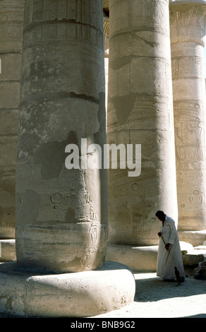 À la conciergerie, le Ramesseum temple funéraire du pharaon Ramsès II, à la nécropole thébaine à Louxor. Banque D'Images