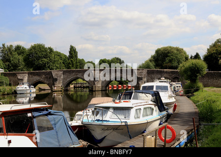 3265. Rivière Medway à East Farleigh, près de Maidstone, Kent, UK Banque D'Images