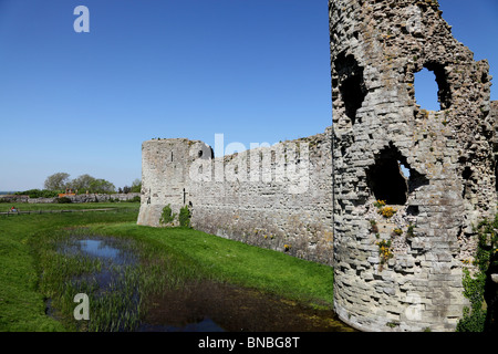 3168. Le château de Pevensey, East Sussex, UK Banque D'Images