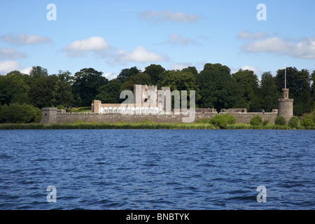 Château de shanes et Lough Neagh county antrim irlande du nord uk Banque D'Images