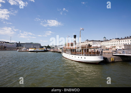 La place du marché Kauppatori Helsinki Finlande Europe Banque D'Images